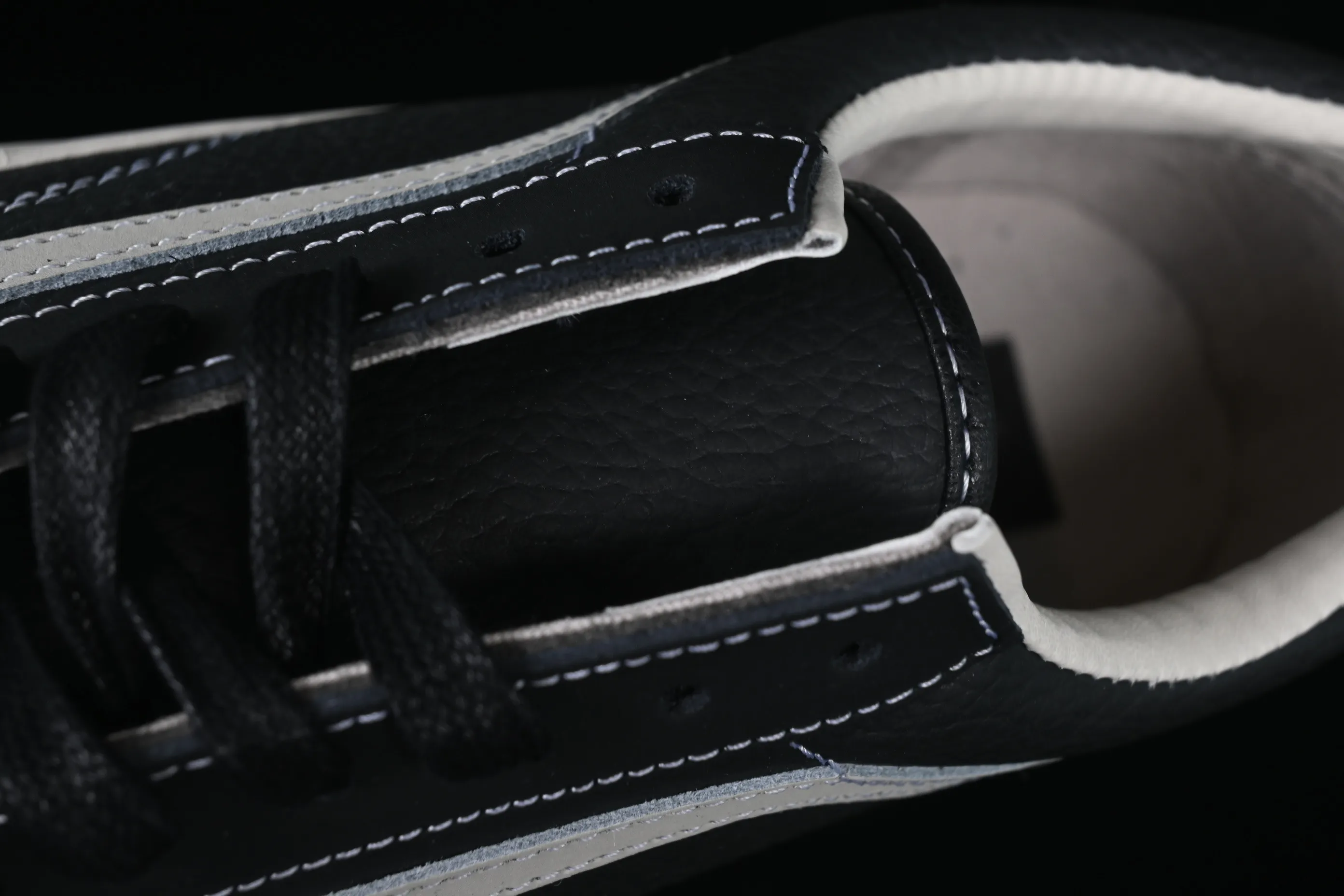 All categories Vans Vans series Vans Low Vans low top Vans Premium Old Skool 36 Vans official high-end full leather retro sneakers VN000D57BLK